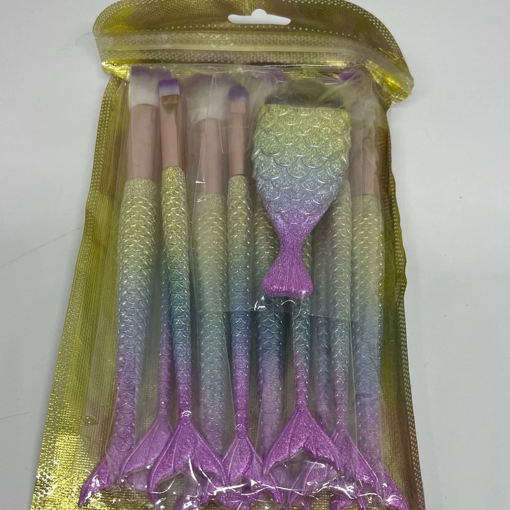 New Mermaid Makeup Brush Set - Pink and Purple